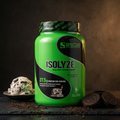 Isolyze 22 Serve Cookies & Cream - Hero Dark
